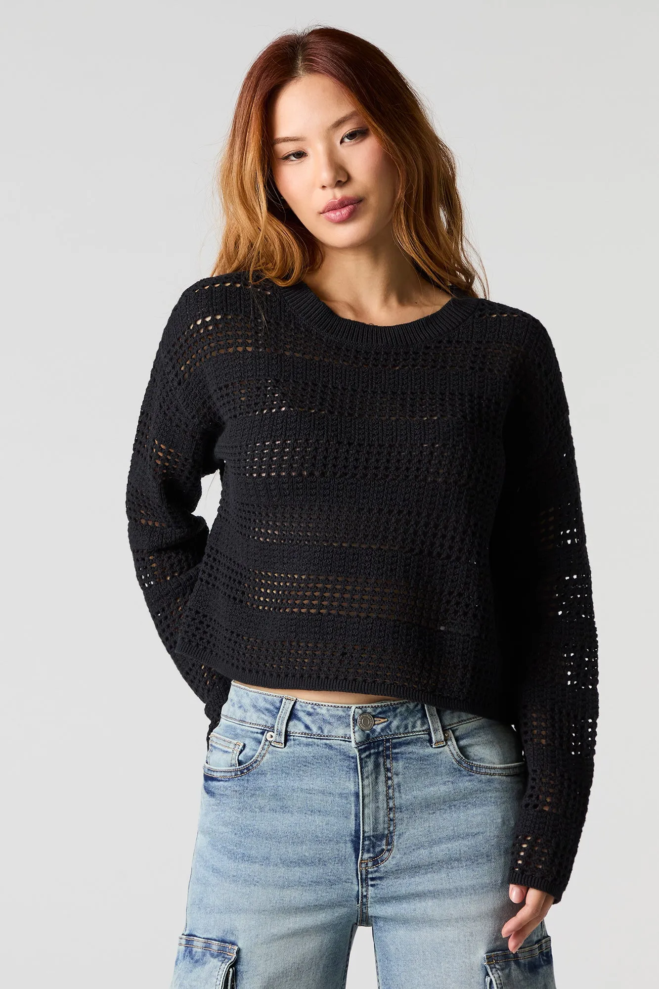 Chandail en tricot ouvert ras du cou