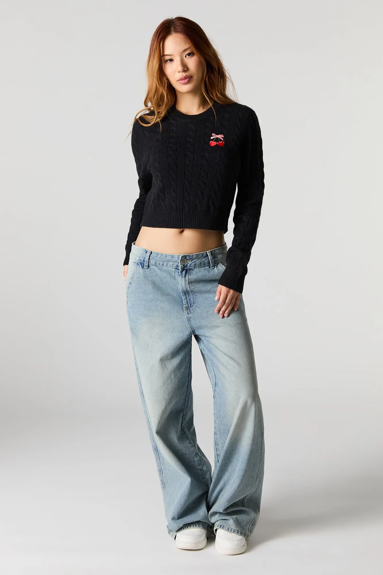 Embroidered Cable Knit Cropped Sweater