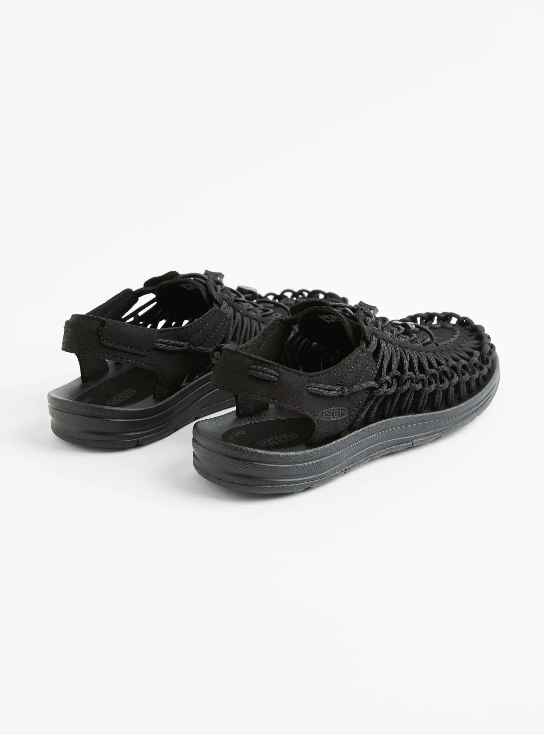 UNEEK Black and Black
